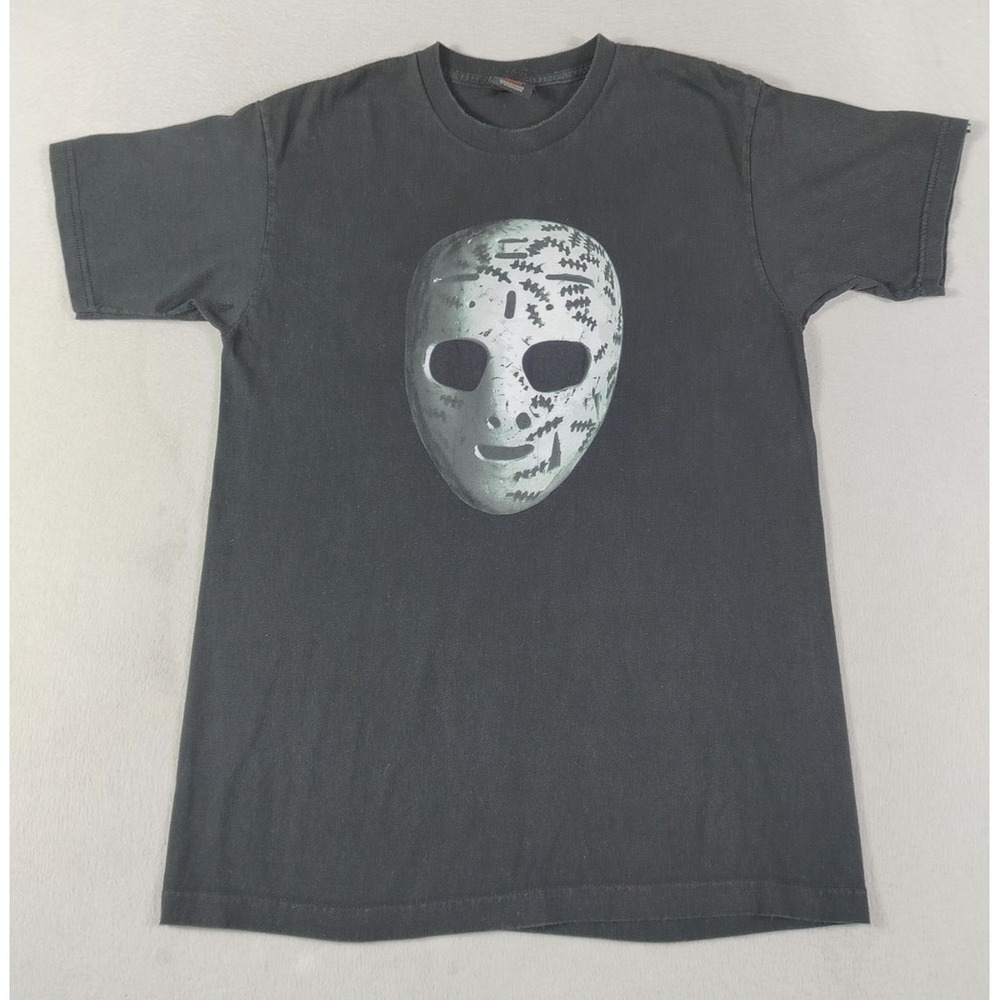 Undefeated Shirt Mens‎ Medium Black Mask Graphic Tee Horror No.30 Streetwear